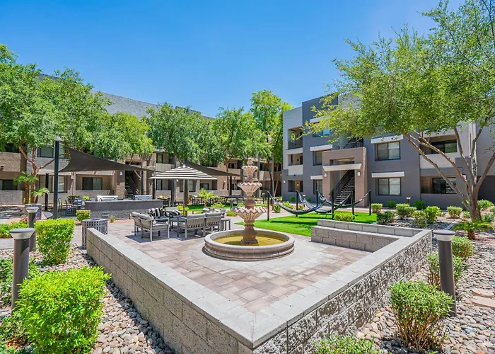 Apartment Glitzy 2br Walk To Westgate Pool Gym Wd Glendale