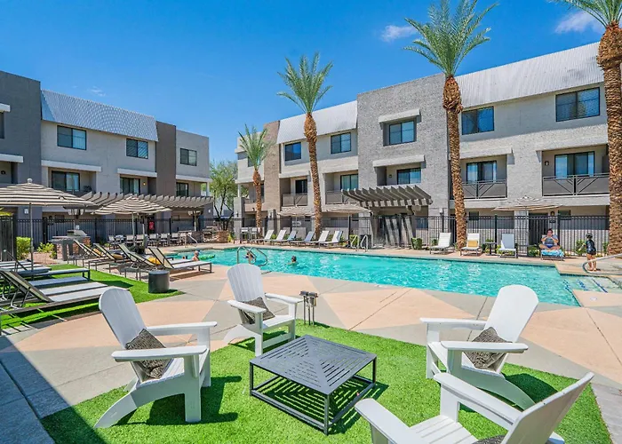 Apartment Glitzy 2br Walk To Westgate Pool Gym Wd