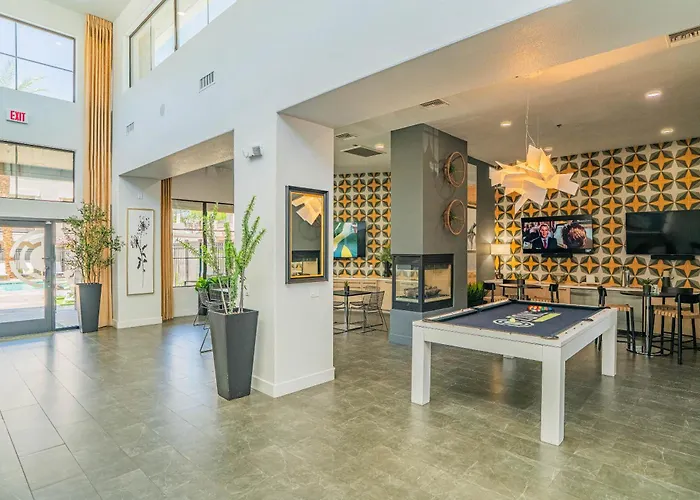 Apartment Glitzy 2br Walk To Westgate Pool Gym Wd
